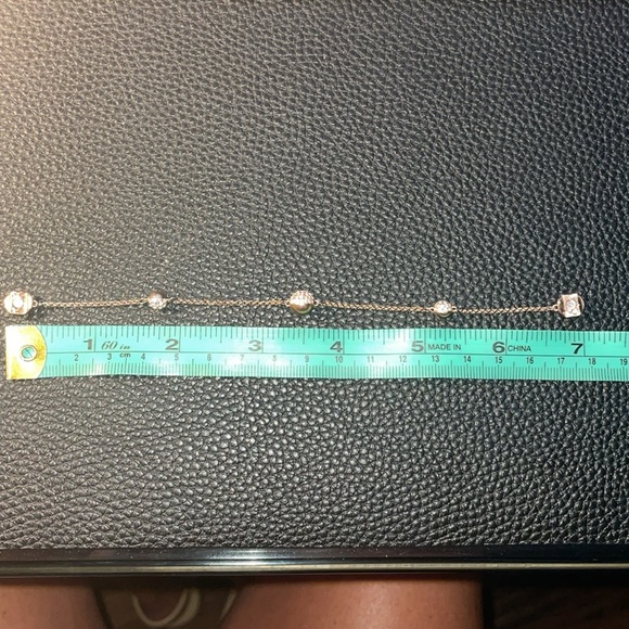 Swarovski rose gold bracelet - Picture 3 of 5